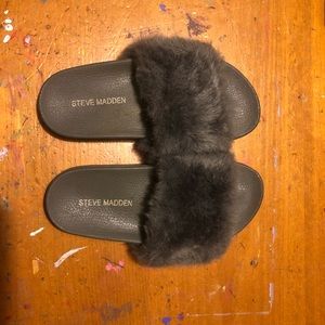 Steve Madden fur sandals for kids
